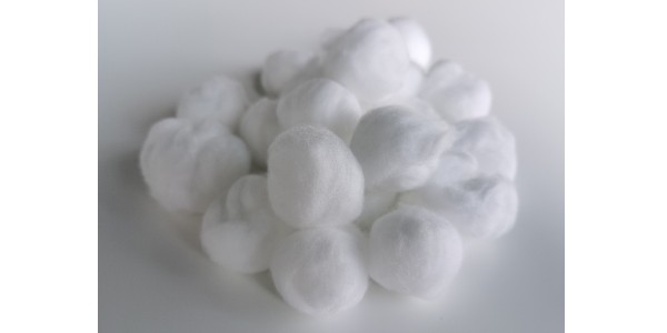 誤吃醫(yī)用棉球該怎么辦