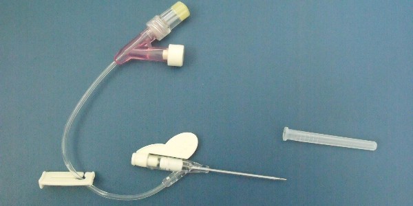 如何巧用注射器靜脈針加壓靜點