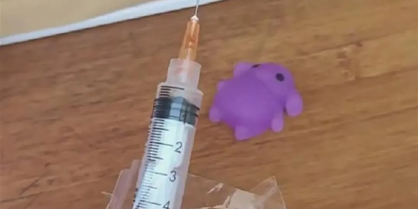 文具店售賣“注射器”玩具引發(fā)爭議：家長擔憂與監(jiān)管難題